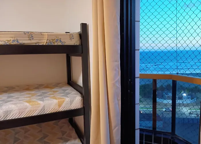 Brisa Do Mar,Com Ar Condicionado Wi-Fi Net Flix, Globo Play A 50 Metros Da Praia Do Ocian 1 Dormitorio Hospeda Ate 6 Pessoas Nao Fornecemos Roupas De Cama E Banho Com 1 Vaga De Garagem