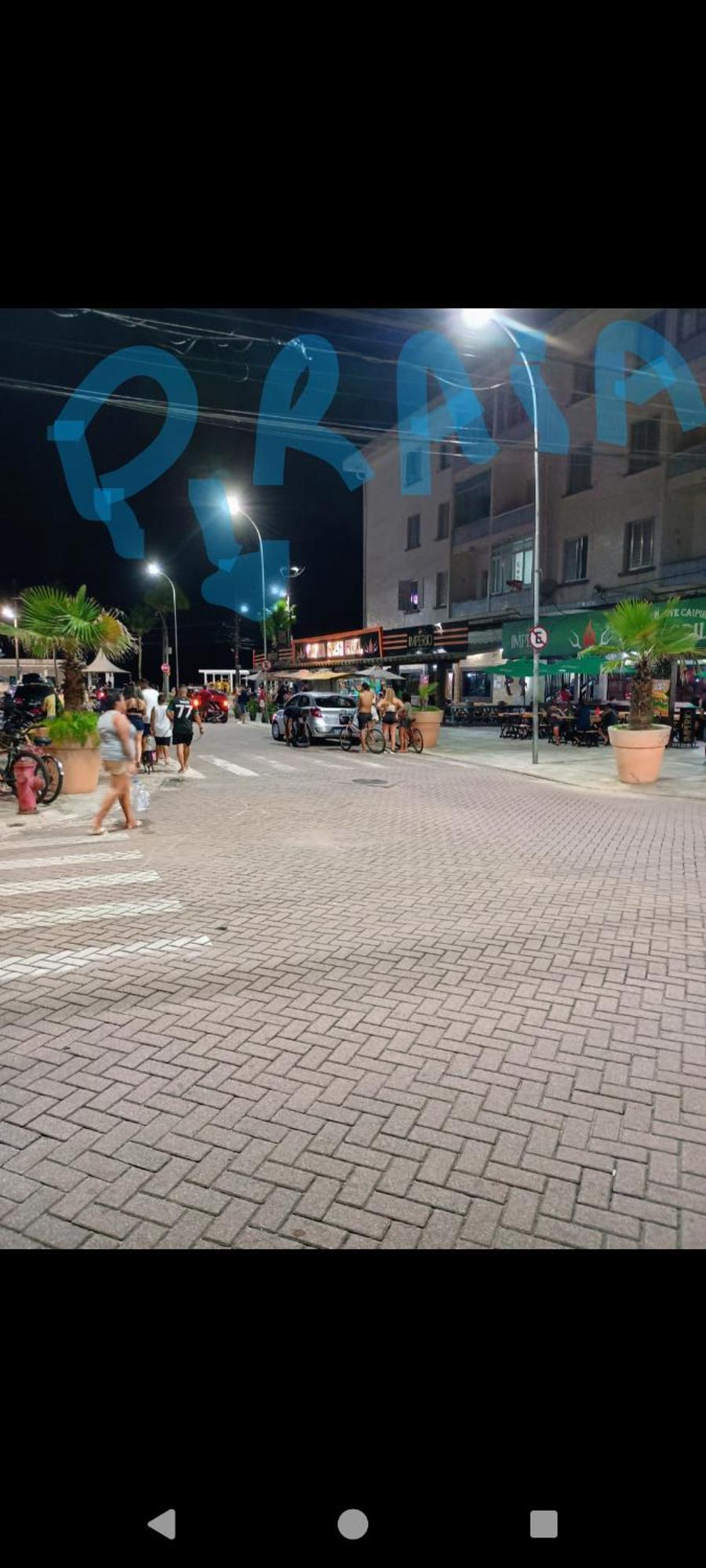 Brisa Do Mar,com Ar Condicionado Wi-fi Net Flix, Globo Play A 50 Metros Da Do Ocian 1 Hospeda Ate 6 Pessoas Nao Fornecemos Roupas De Cama E Banho Com 1 Vaga De Garagem
