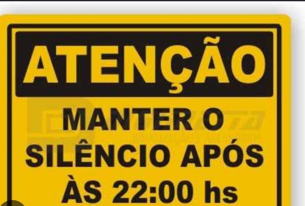 Brisa Do Mar,com Ar Condicionado Wi-fi Net Flix, Globo Play A 50 Metros Da Do Ocian 1 Hospeda Ate 6 Pessoas Nao Fornecemos Roupas De Cama E Banho Com 1 Vaga De Garagem Praia Grande (Santos)
